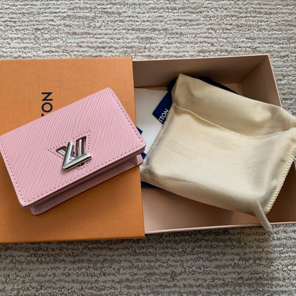 Louis Vuitton twist card holder